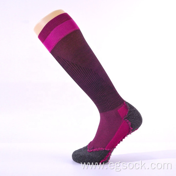 Athletic knee high compression socks